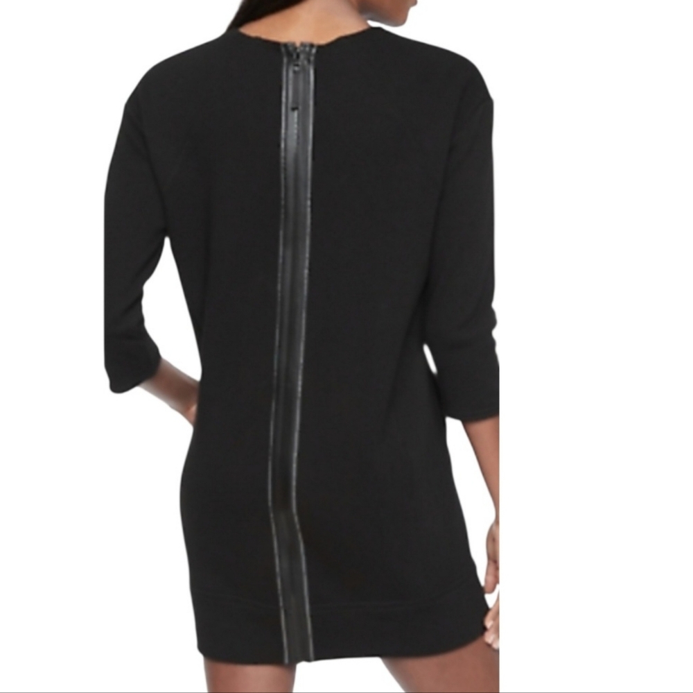 Athleta Cozy Karma Soft Knit Back Zip Mini Dress Women's Sz Med Black